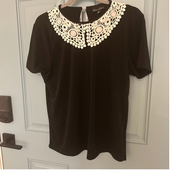 Alison Andrews Black Top Blouse Crochet Collar Minimalist Short Sleeve Medium M - Picture 6 of 12